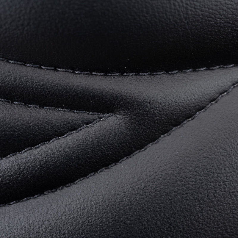#color_black