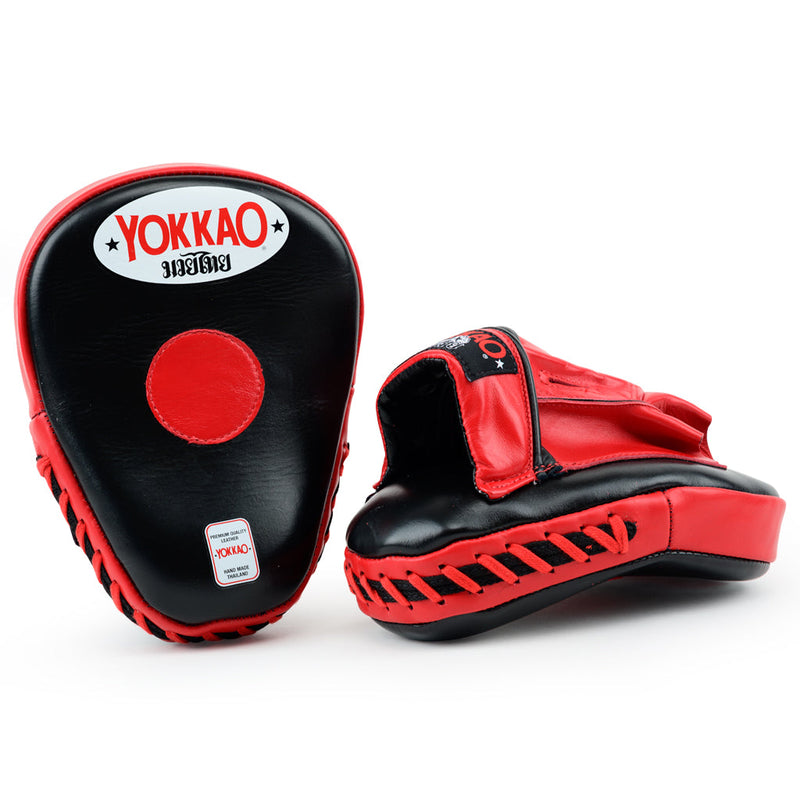 Curved Focus Mitts Black/Red